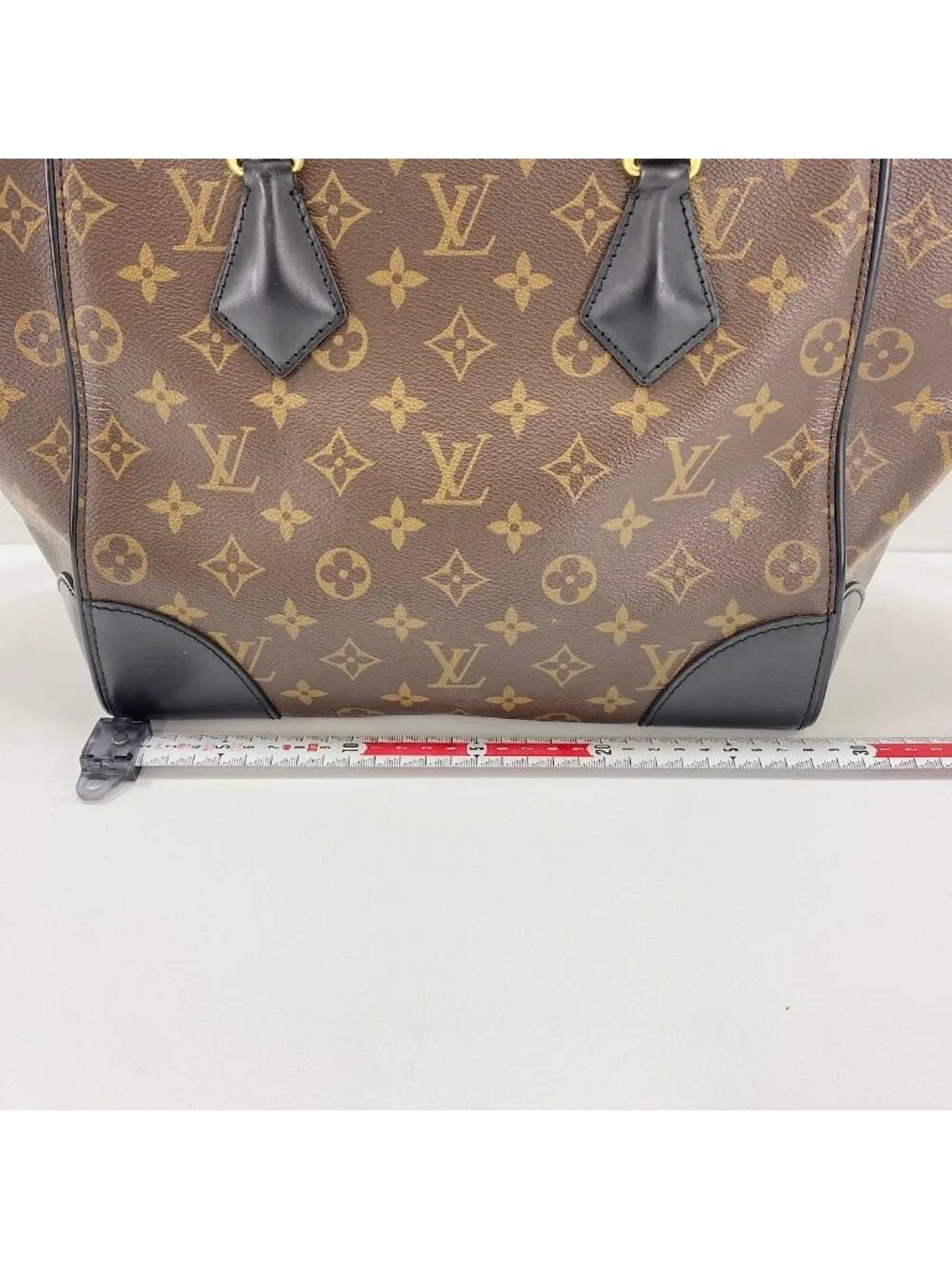 Louis Vuitton Tote Phoenix MM